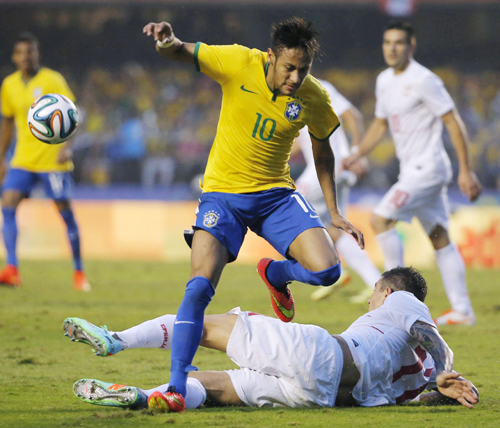 Bán kết Brazil - Đức: Khi họng súng xe tăng hướng về xứ sở Samba ảnh 2